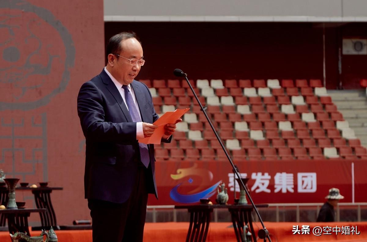 最新婚礼开场词，启航幸福之旅——变化与自信的交织