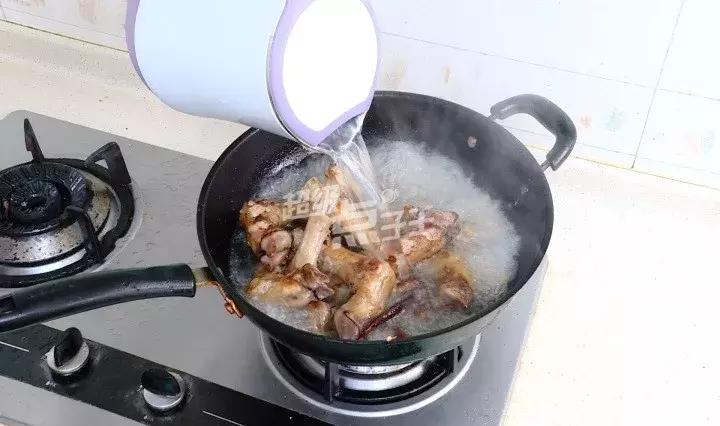 羊蹄味觉盛宴