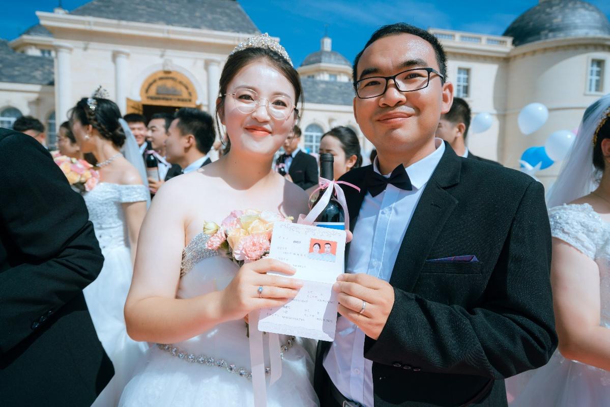 爱的纽带与浪漫之旅