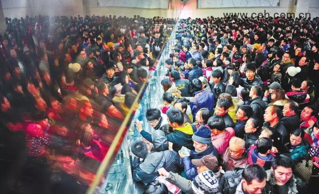 抢劫案与自然美景的挑战