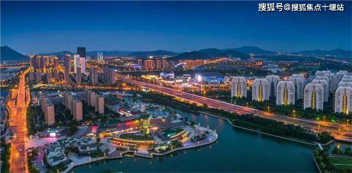 科技创新与自然美景探索