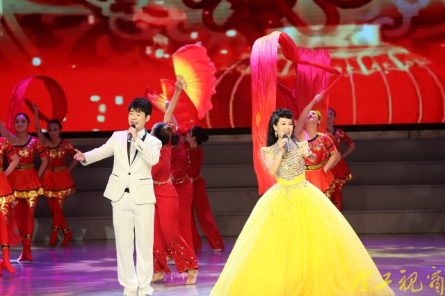 女独唱演出服最新款,女独唱演出服最新款，变化、学习与自信的力量