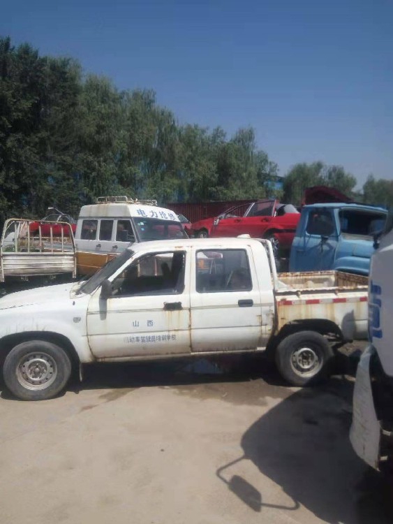 长治二手工具车，驶向自然美景的探险之旅